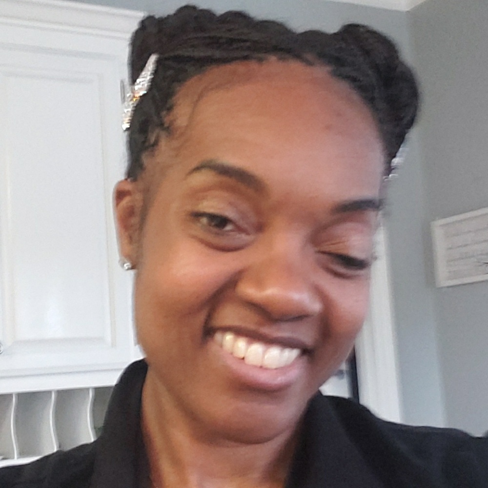 Meet your Posher, Sherleta